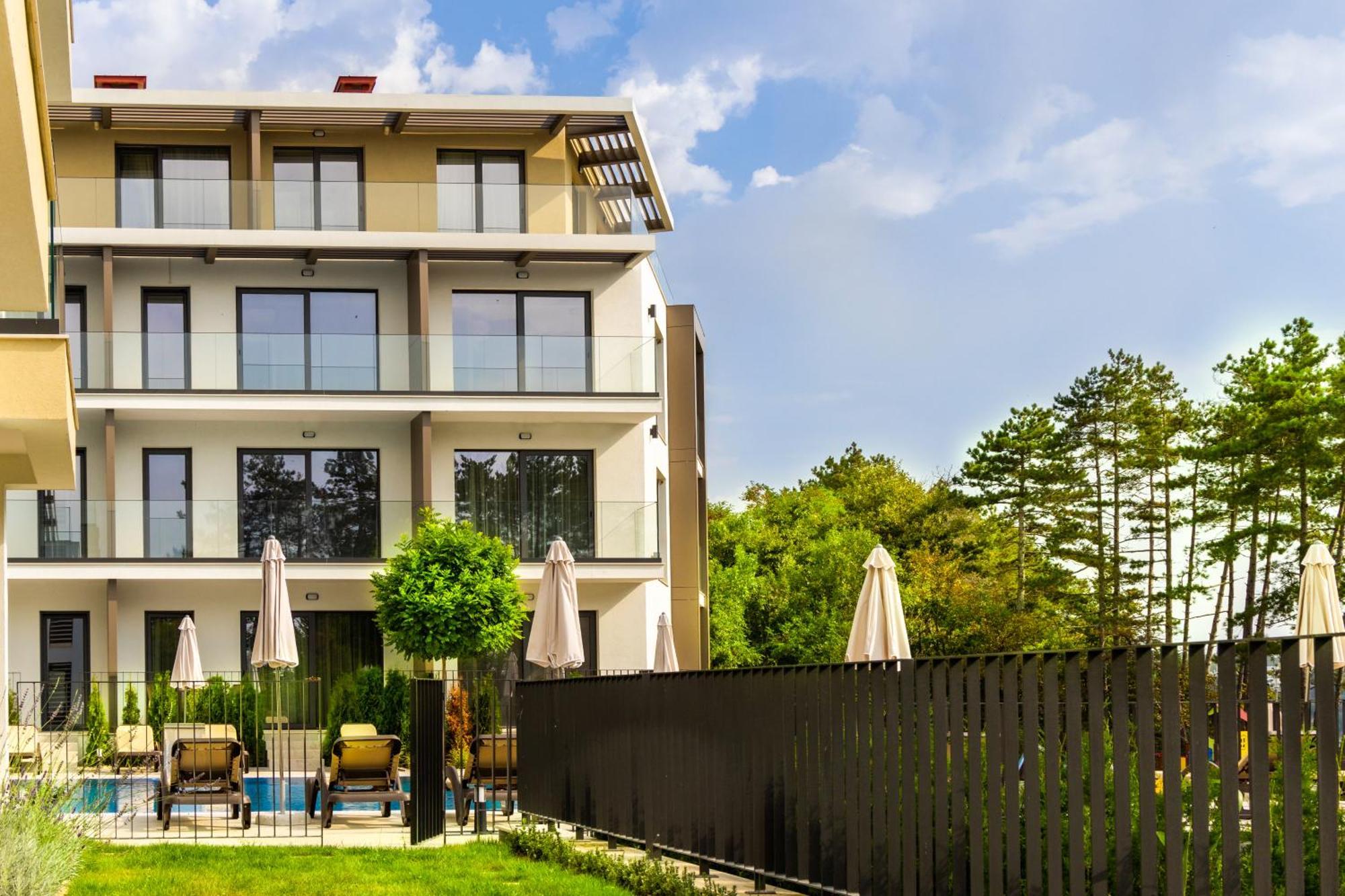 Open Sea Panorama Residence Obzor Eksteriør billede